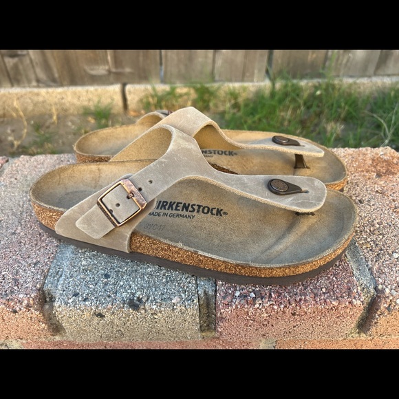 Gizeh Birkenstock 
Tabacco Brown - Picture 8 of 11